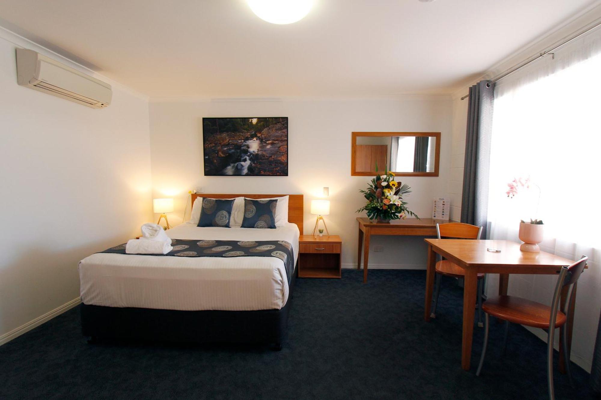Windmill Motel & Events Centre แมคคาย ภายนอก รูปภาพ
