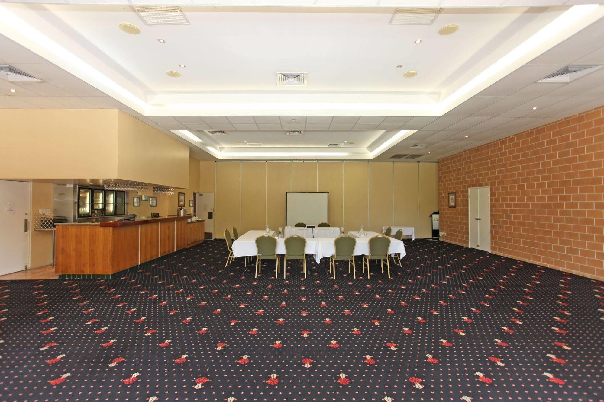 Windmill Motel & Events Centre แมคคาย ภายนอก รูปภาพ